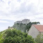 بيت ضيافة Lovrijenac 3*