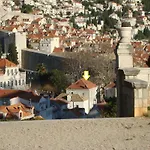 Lovrijenac دوبروفينك