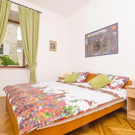 بيت ضيافة Lovrijenac دوبروفينك