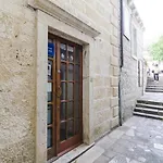 Pensjonat Lovrijenac 3*