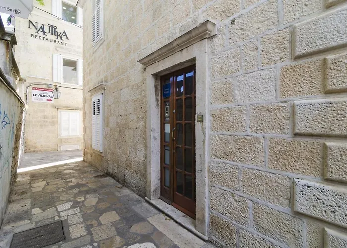 Pensionat Lovrijenac 3*