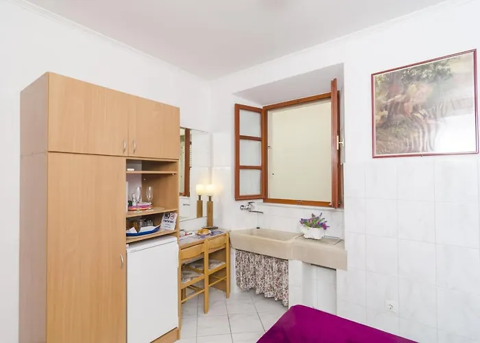 Lovrijenac Gostinjska kuća