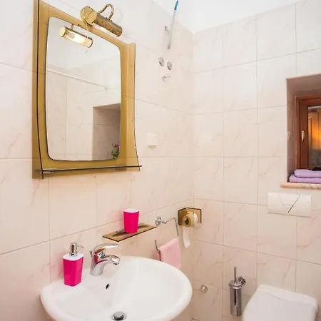 Lovrijenac 3* دوبروفينك