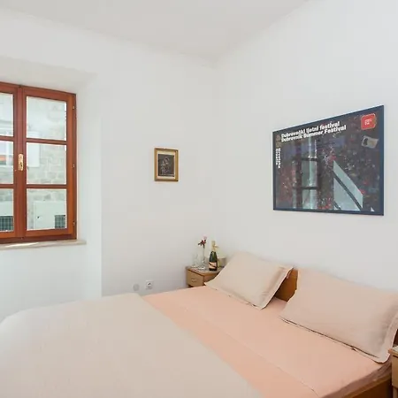 Lovrijenac بيت ضيافة